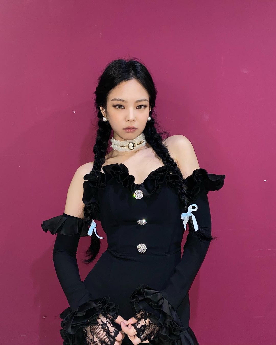 블링크 오늘도 너무너무너무 고마워요. 더 큰 사랑으로 보답할께요 #HOWYOULIKETHAT 
Loveee you my blinks always…