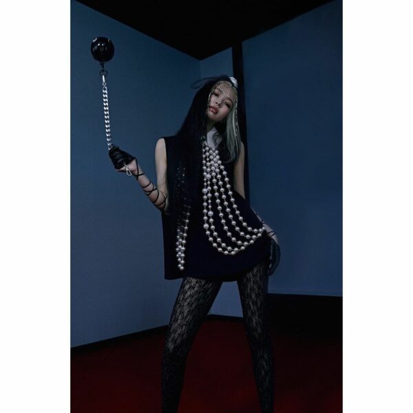 My favourite “Gogo” inspired look by @kimheejune ….