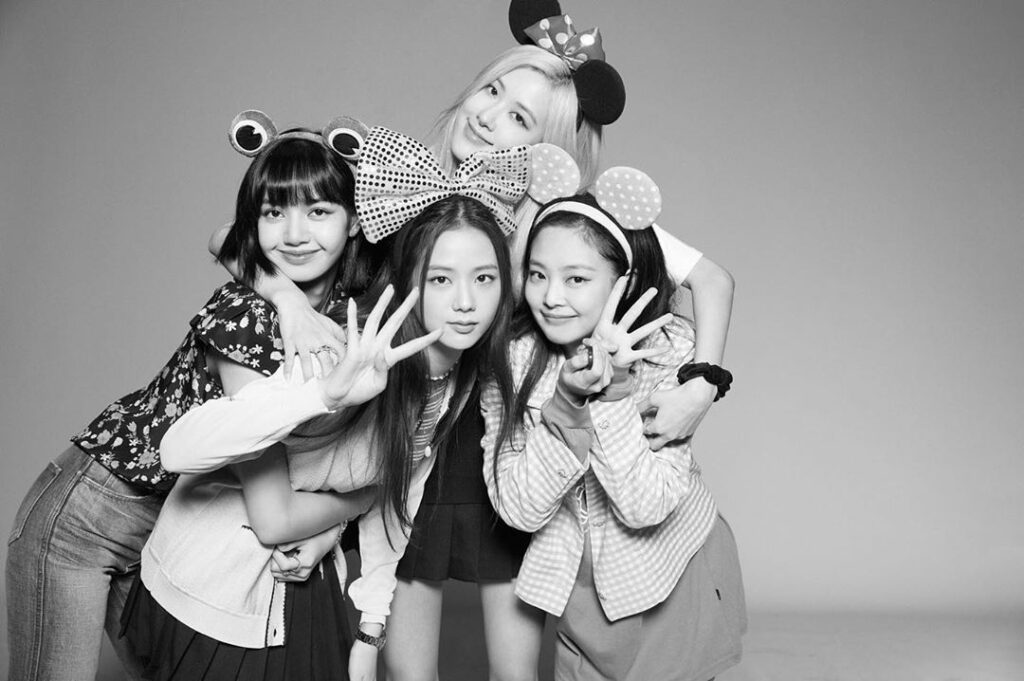 @blackpinkofficial …