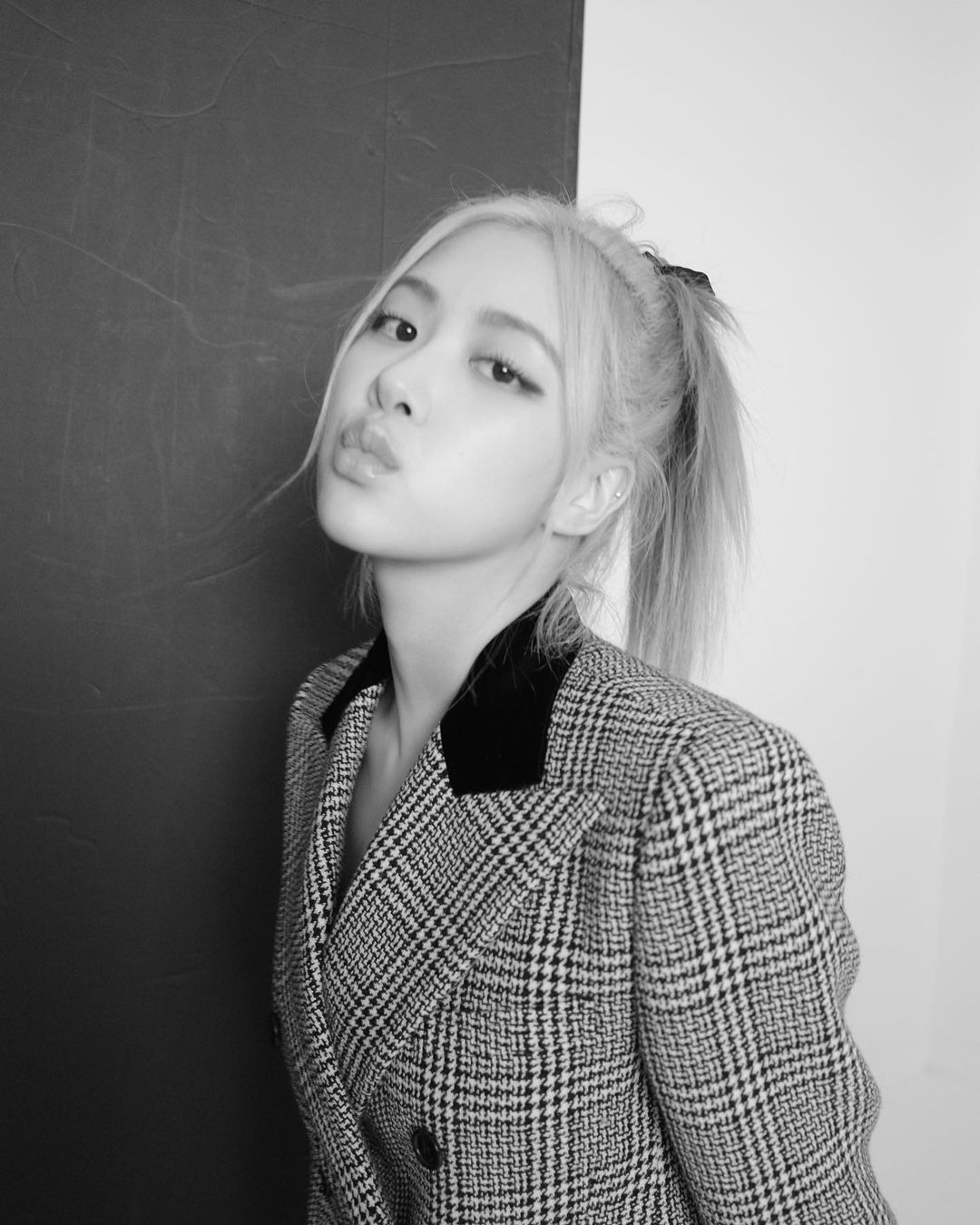 @elleusa behind pics  #ad…