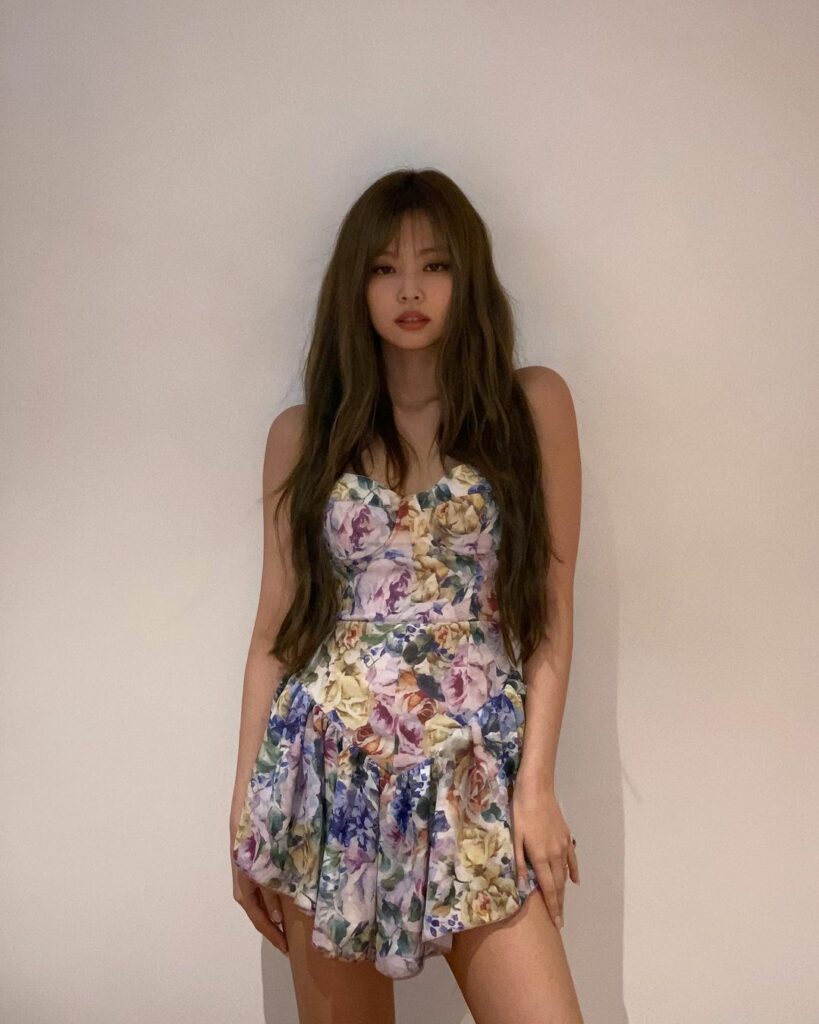 블랙핑크 앨범 들어본 사람 손 ! …