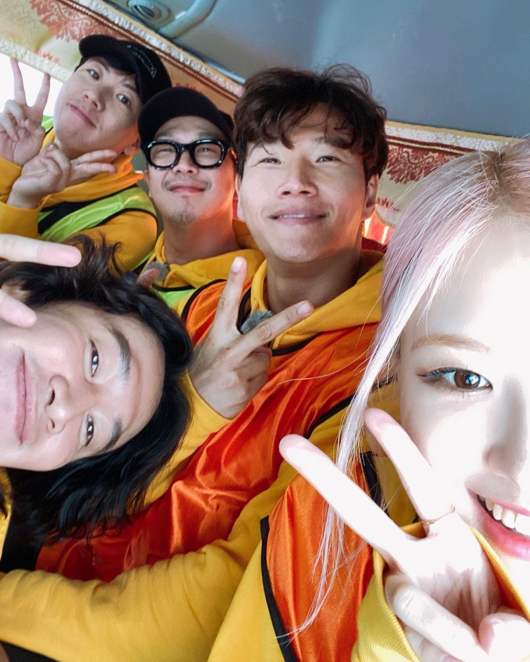 블핑 x 런닝맨 방송 본사람  @sbs_runningman_sbs…