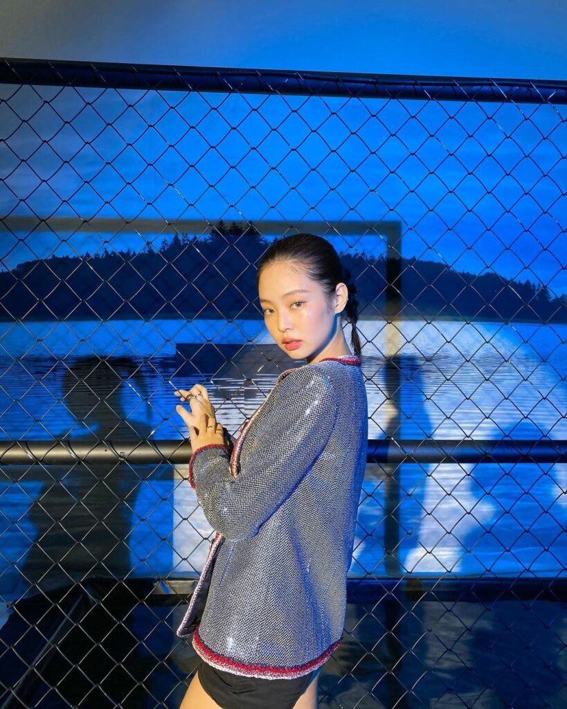 @chanelofficial…