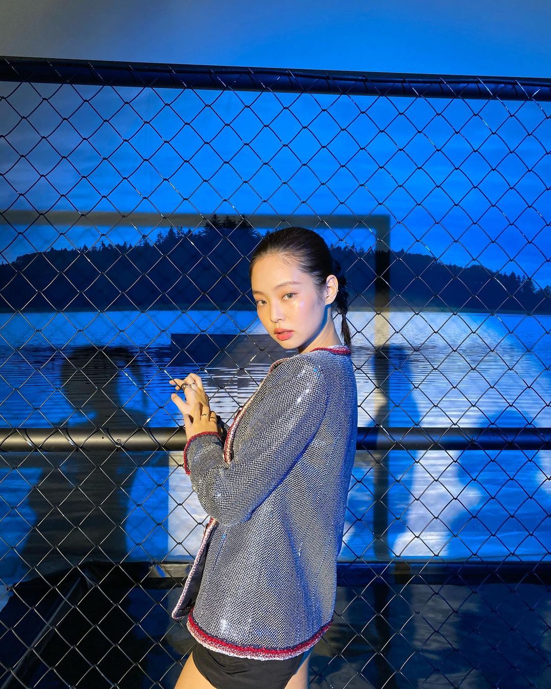@chanelofficial…
