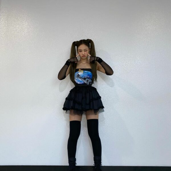 블링크 이렇게 마지막까지 행복하게 활동할 수 있게 해줘서 고마워요 정규 앨범으로 블랙핑크라는 그룹을 한층 더 보여줄수 있어서 행복했고, 언제나…