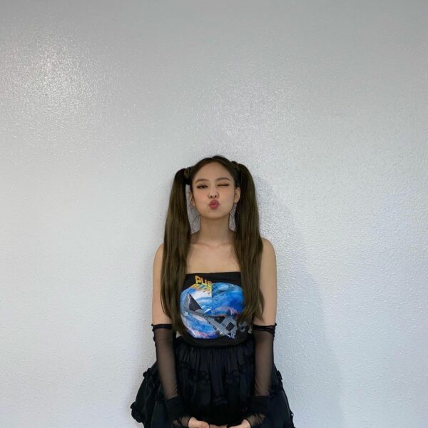 Thank you BLINKs again for bringing us joy till the end So happy that we could s...