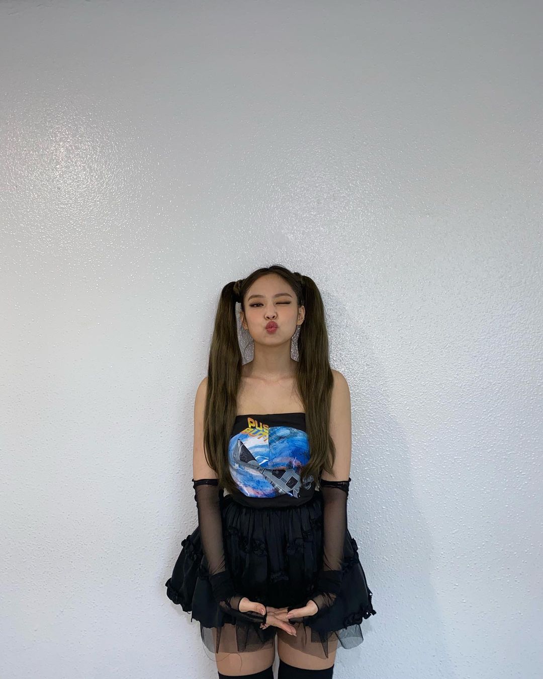Thank you BLINKs again for bringing us joy till the end So happy that we could s...