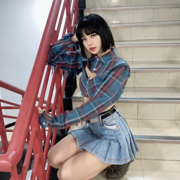 이번 활동 하는동안 계속 옆에서 응원해준 우리 블링꾸한테 고맙다고 100번 외쳐주고 싶어요!! 저희 첫 정규인데 많은 사랑을 주셔서 고맙구 너무…