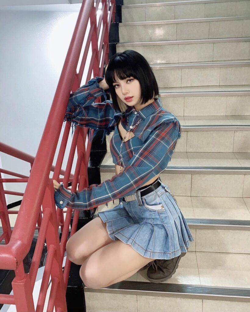 이번 활동 하는동안 계속 옆에서 응원해준 우리 블링꾸한테 고맙다고 100번 외쳐주고 싶어요!! 저희 첫 정규인데 많은 사랑을 주셔서 고맙구 너무…