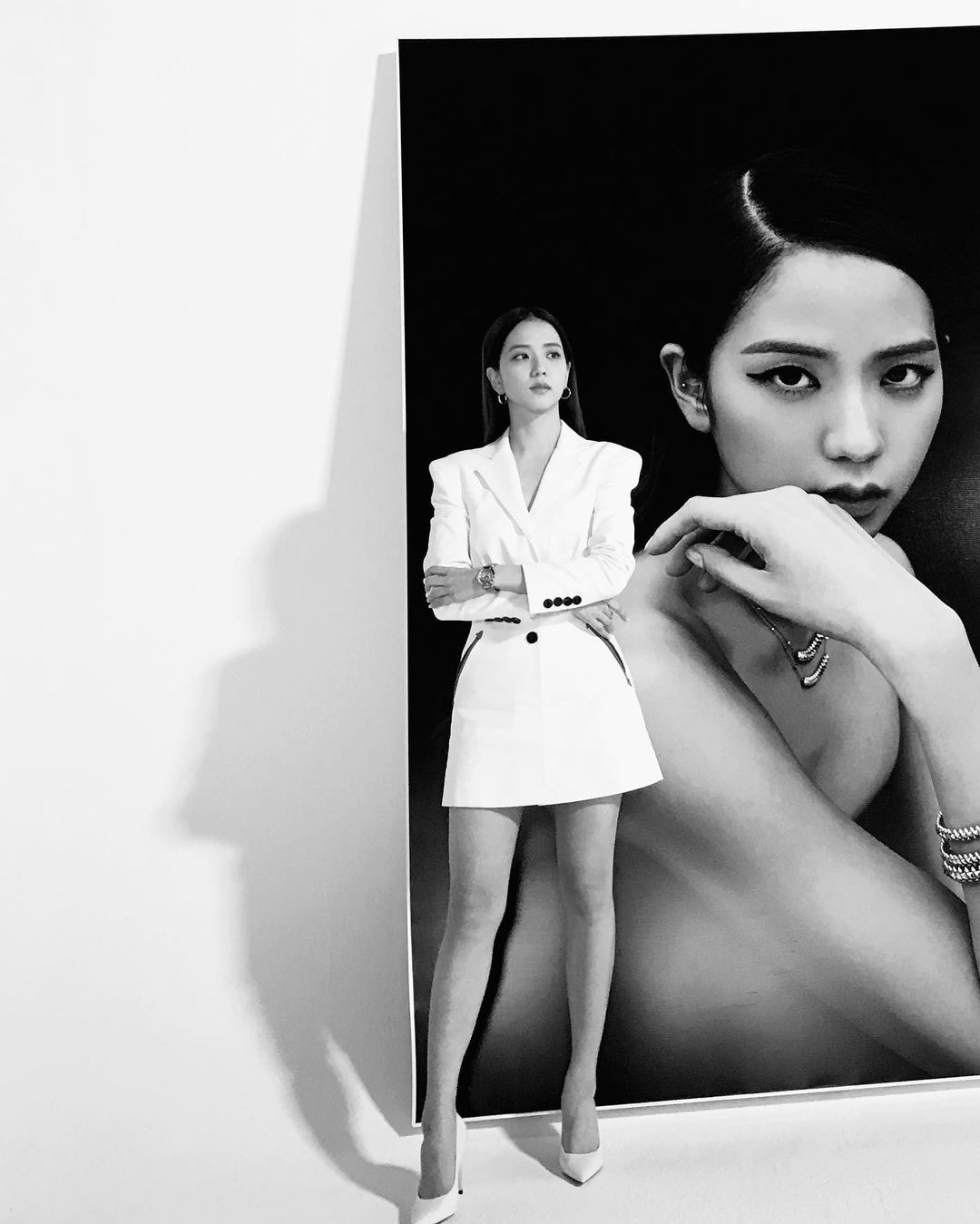 @cartier #pashadecartier #광고 
어느 날의 비하인드 사진…