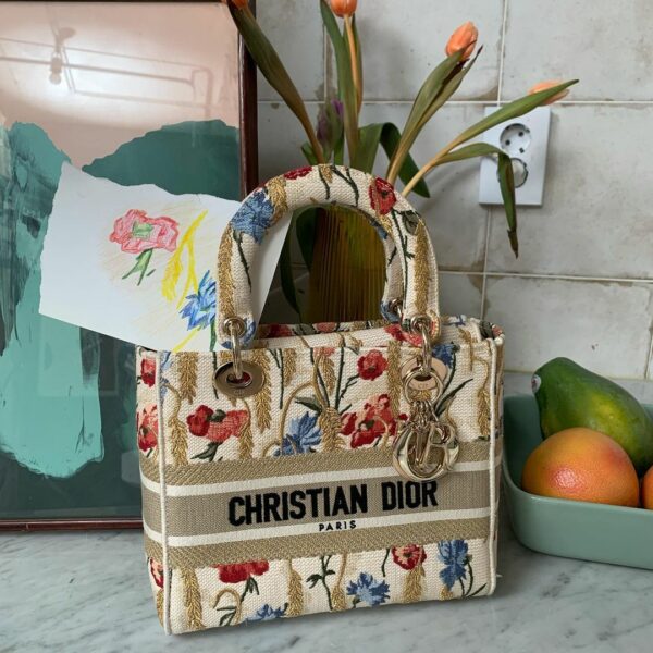 @dior #ad …