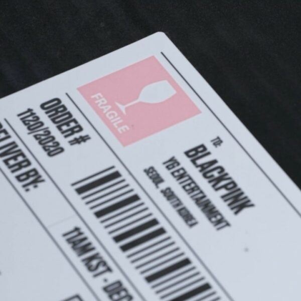 THE INVITATION   
DELIVERY BY: 11AM KST – DEC. 3RD, 2020  #BLACKPINK #블랙핑크 #TheI…