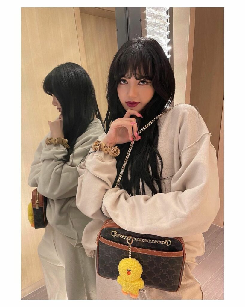 #ad  @sooyaaa__  슝이가 선물해준 노랑이 오리! 오리..사?…