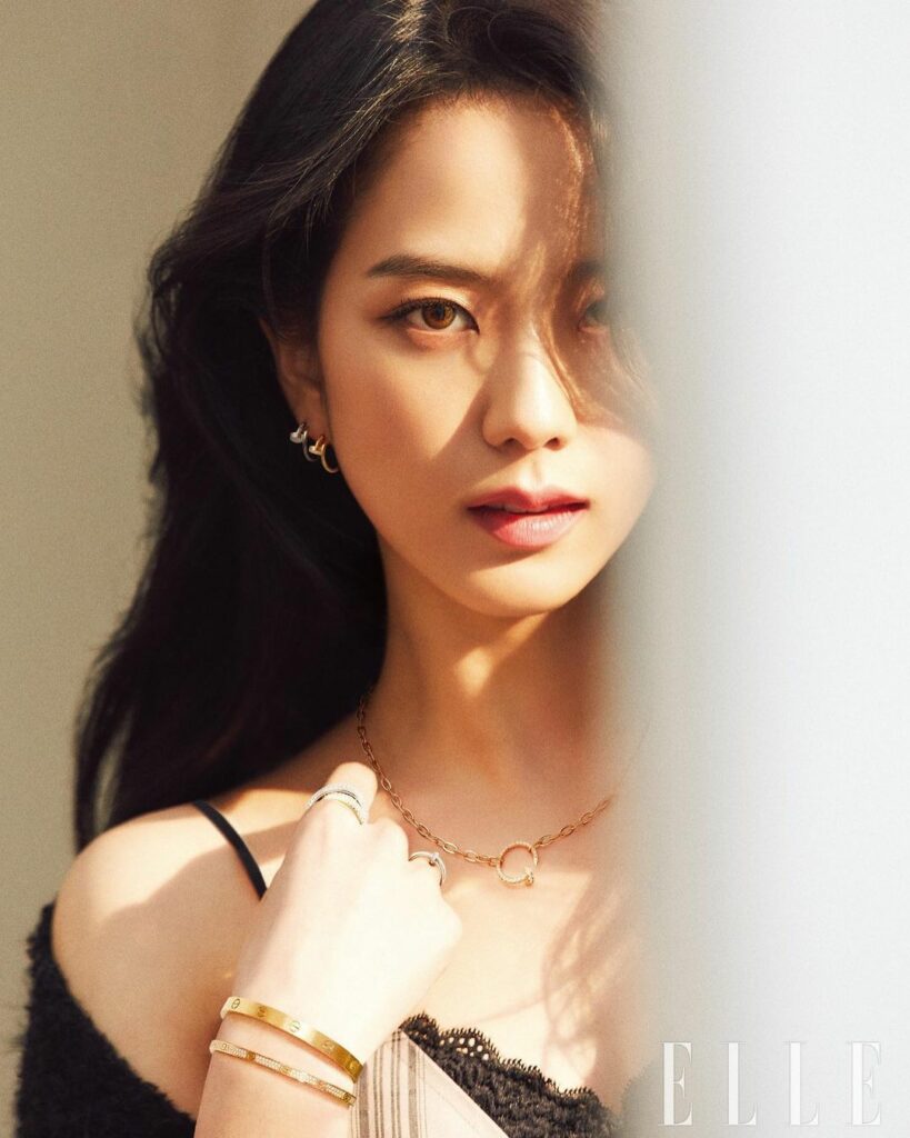 with @cartier @ellekorea …