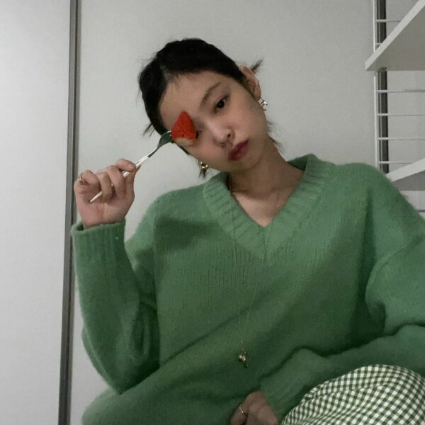 Favourite time of the year  딸기 타임 블링크는 다들 뭐해요?…