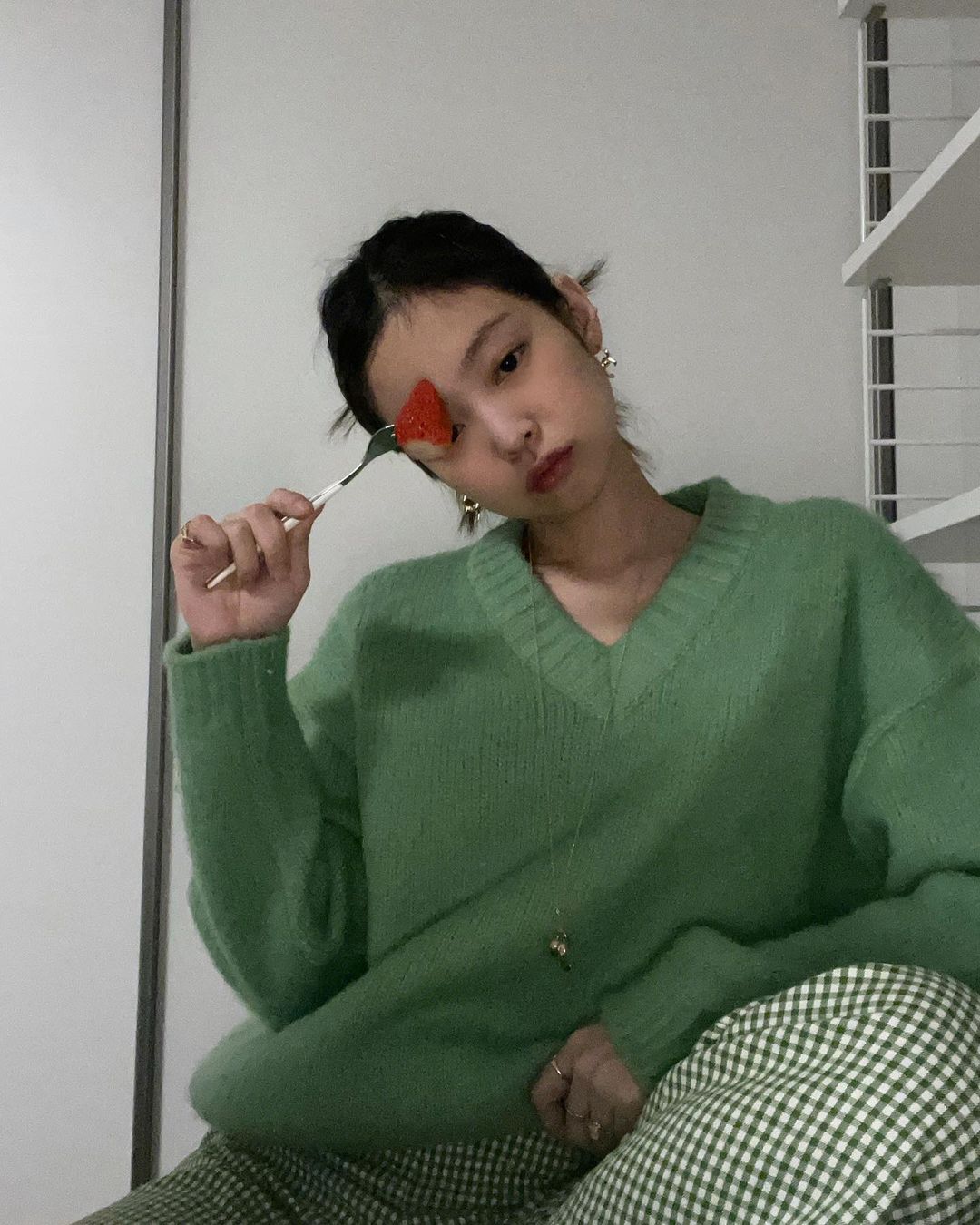 Favourite time of the year  딸기 타임 블링크는 다들 뭐해요?…