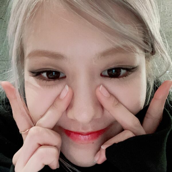 새해 복 많이 받아요 블링끄.. 늘 고맙고 고맙고 고마운 블링크! 또 다시 하…