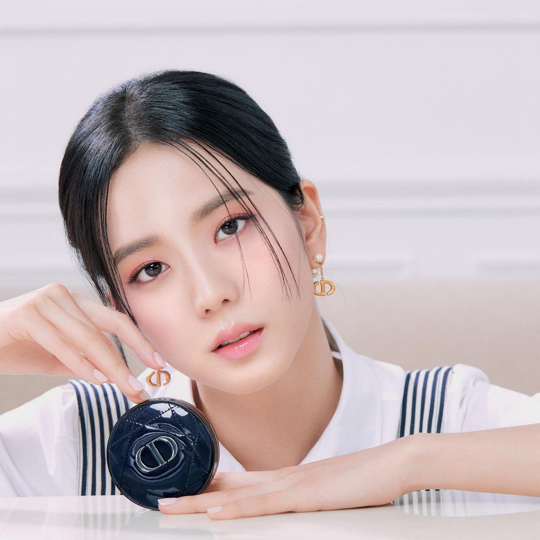 #디올글로우쿠션 
#DIORFOREVER  @DIORMAKEUP
#광고…
