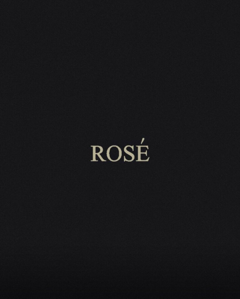 #ROSÉ #로제 #BLACKPINK #블랙핑크 #FirstSingleAlbum #R #TITLE #OnTheGround #20210312_0a…
