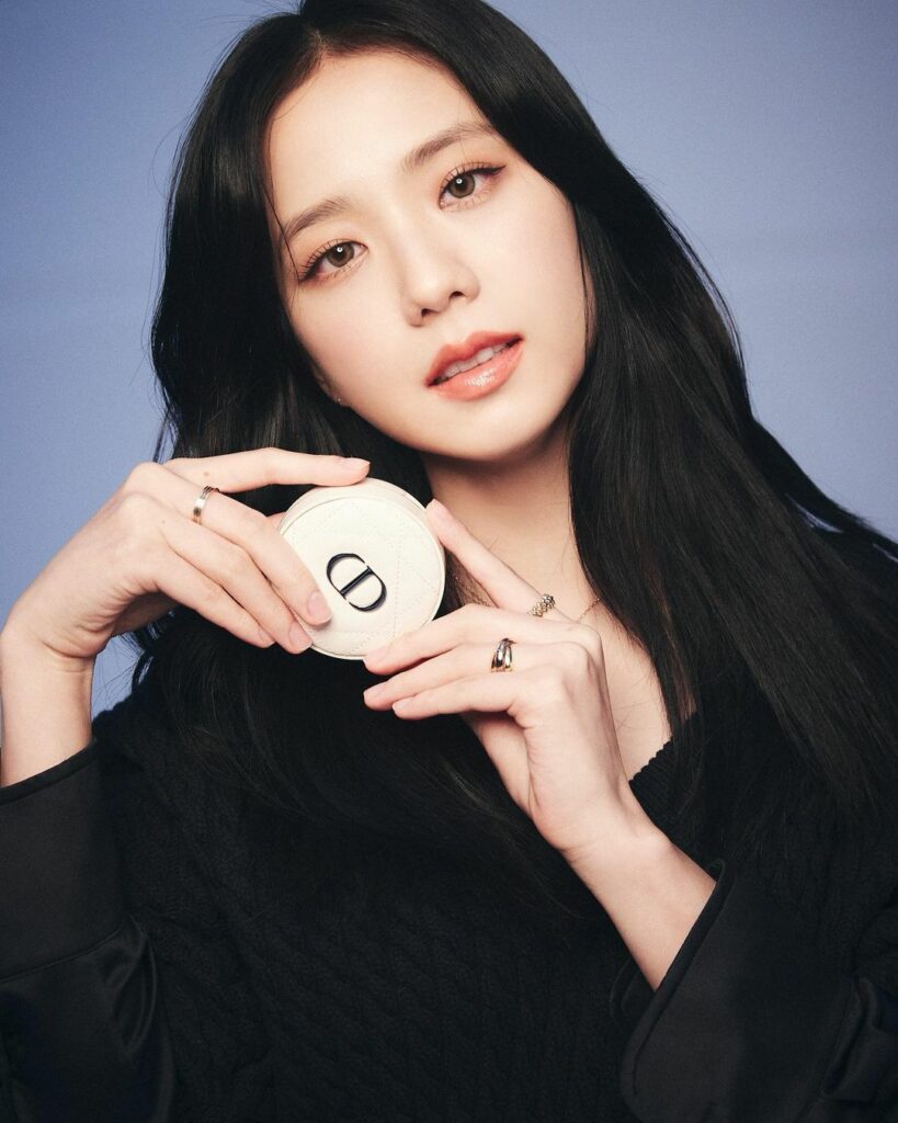 보송보송한 피부를 위한 내 친구
#포에버파우더쿠션 @diormakeup #ad…