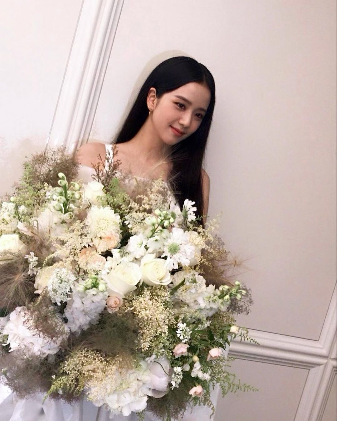 It was a wonderful experience to wear this enchanting dress from Dior's 2022 cru...