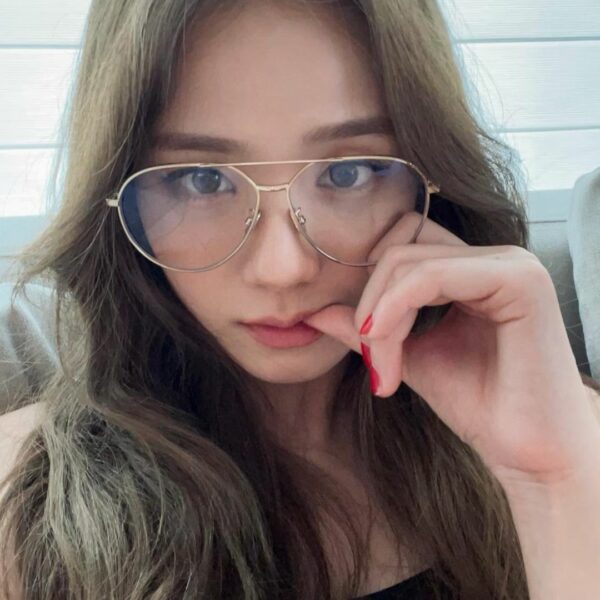 사실 내 머리색은 나도 잘 몰라 …