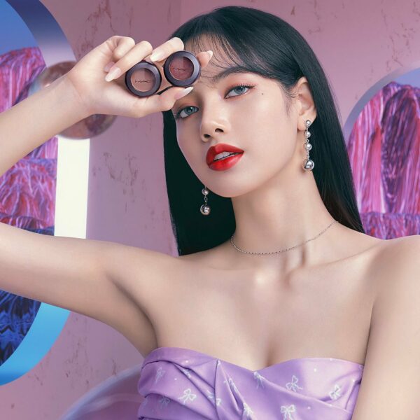 #MACLovesLisa #MACEyes…