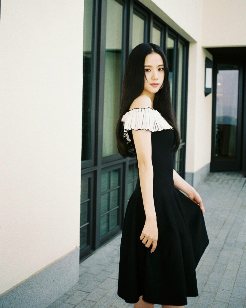 black hair white hearts ♡…