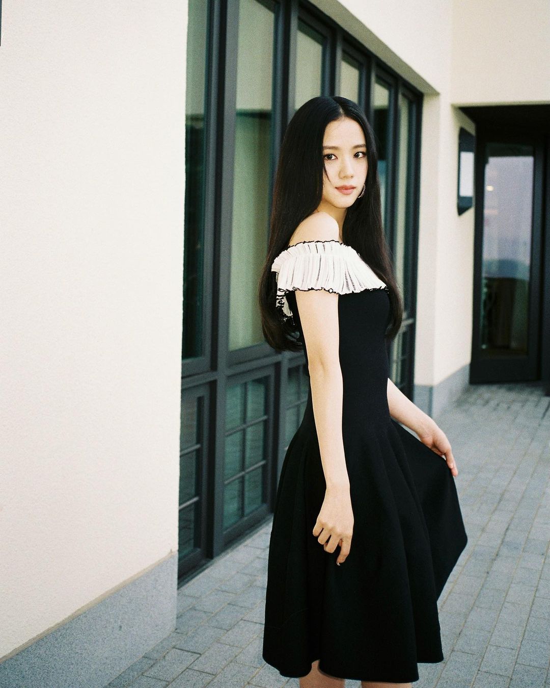 black hair white hearts ♡…