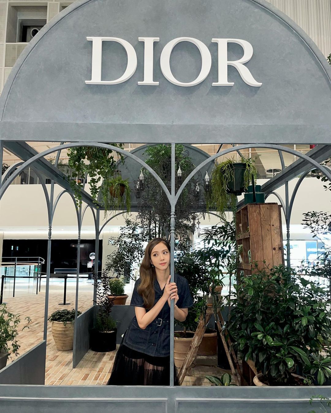안녕 ? 
@dior #LadyDior…
