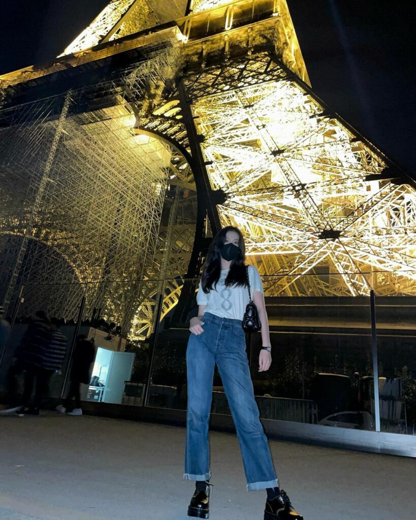 Jisoo in Paris …
