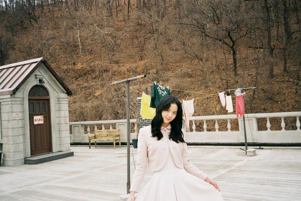 오늘은 설강화 하는 날 
오늘 밤 10시 30분 설강화 …