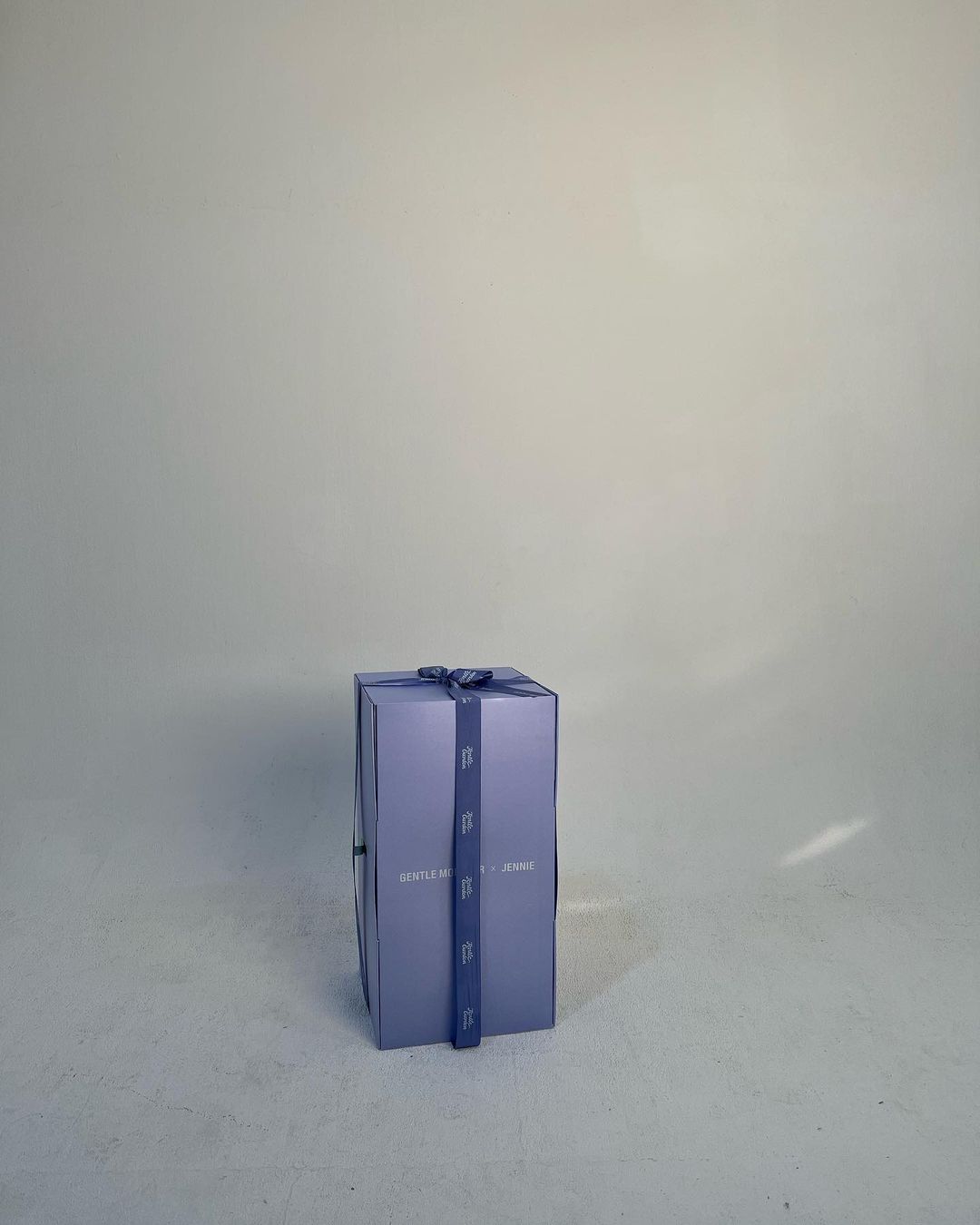 똑똑 배달왔어요 
delivery on its way …
