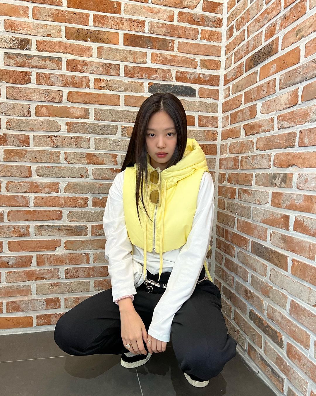 쁘이 …