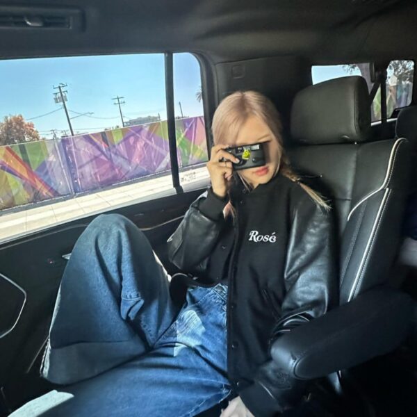 230826 Rosé IG Story Update