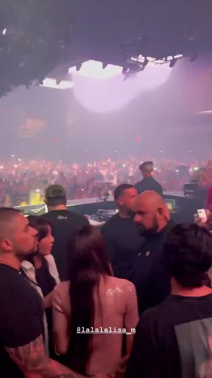 230819 Lisa spotted at Zouk Las Vegas for DJ Snake’s set