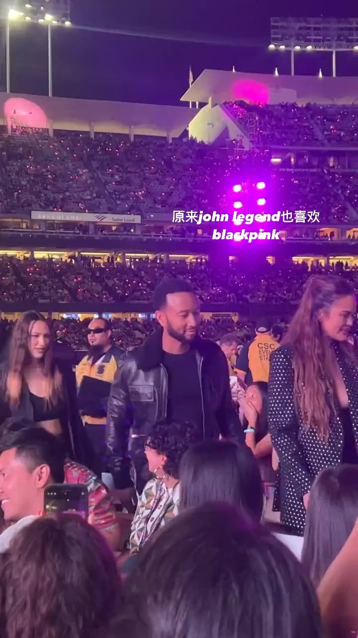 230826 John Legend & Chrissy Teigen @ BLACKPINK WORLD TOUR [BORN PINK] Los Angeles Encore