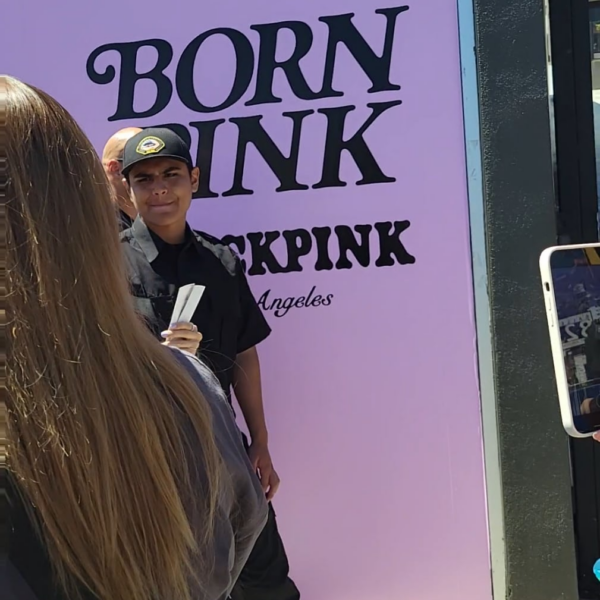 230825 Wild Rosé appears at verdy pop-up LA
