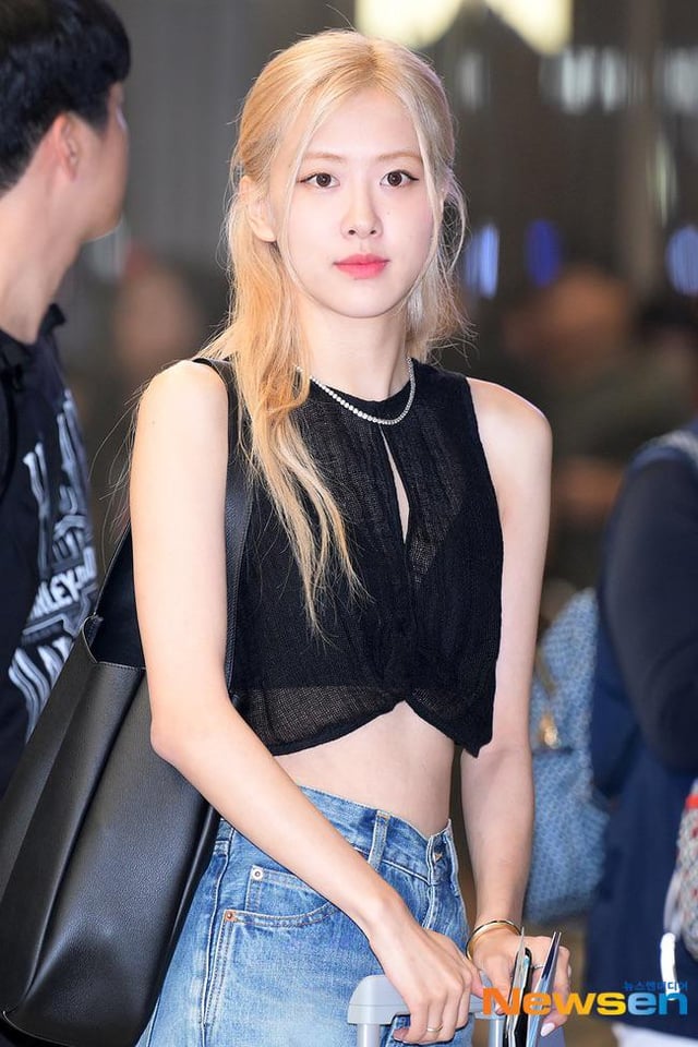 230906 Rosé @ Incheon International Airport (Departure to New York)