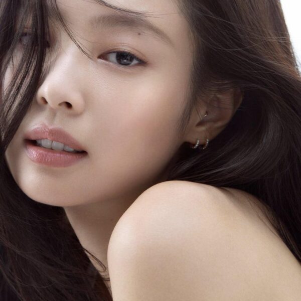 230926 Jennie for HERA