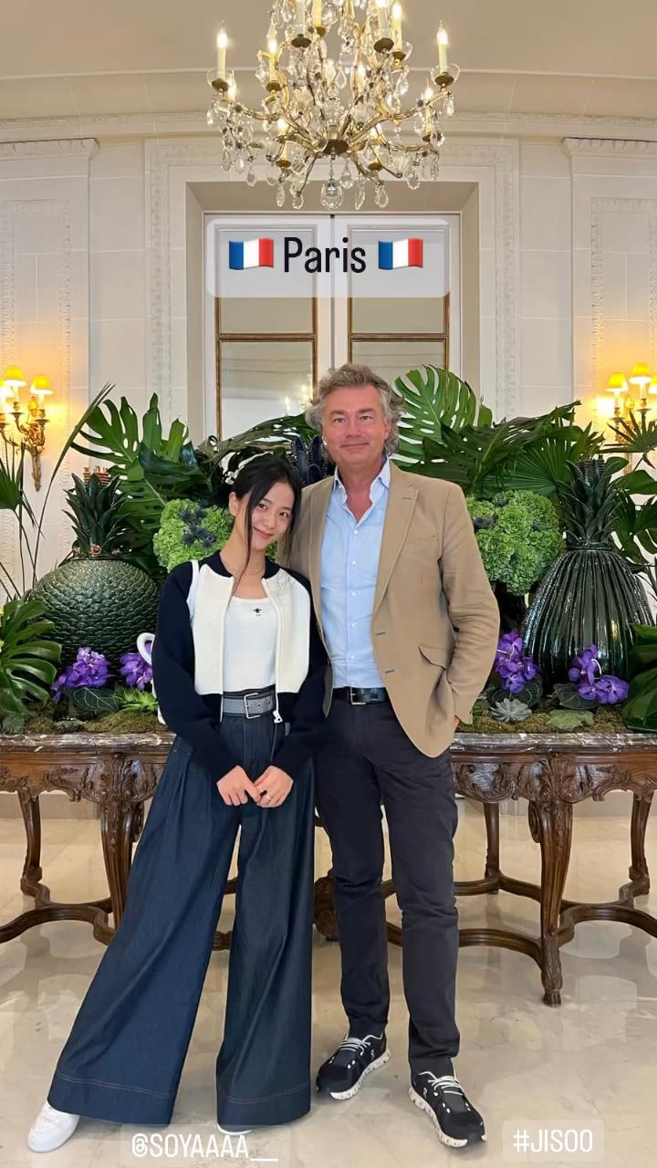 230928 laurentfeniou IG Story Update w/ Jisoo