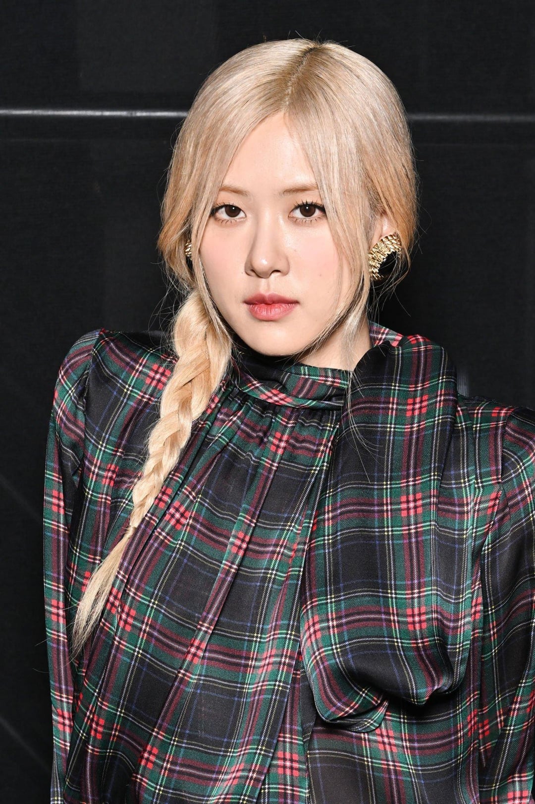 230926 Rosé @ SAINT LAURENT Paris Fashion Week (Getty Images)