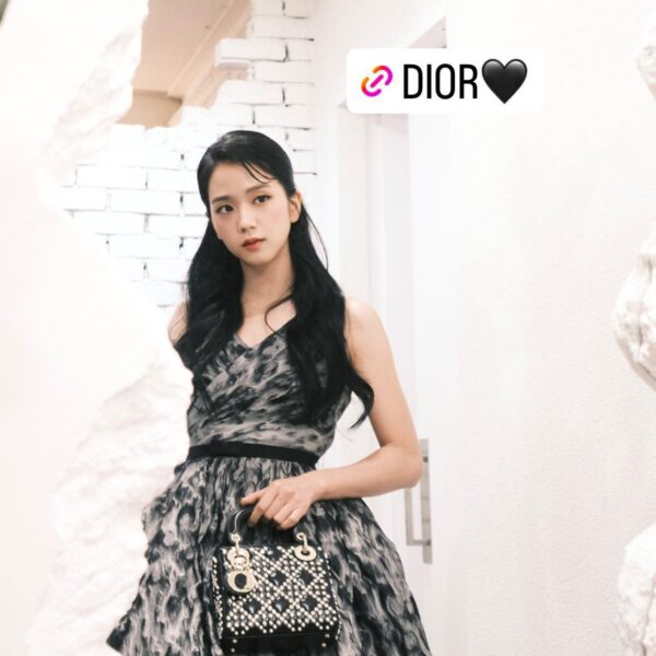 230905 Jisoo IG Story Update