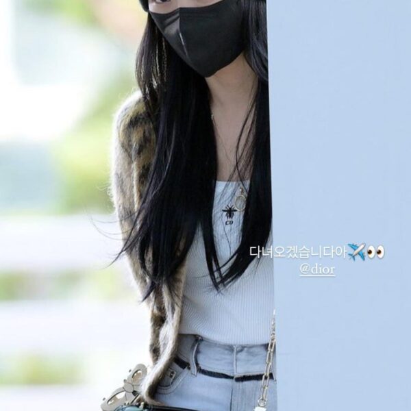 230922 Jisoo IG Story Update