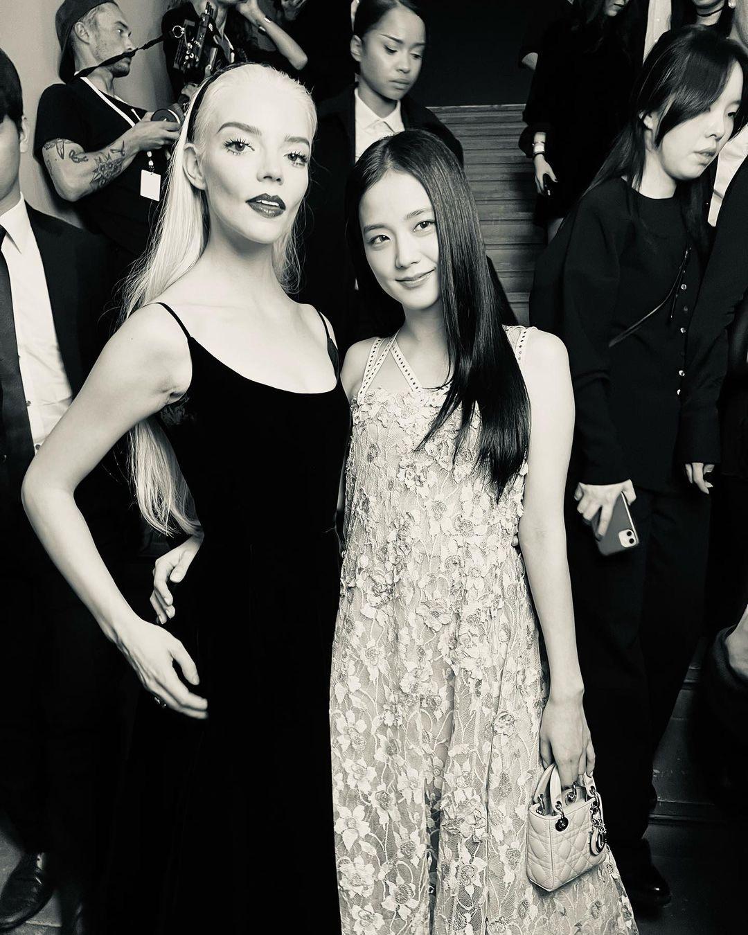 230927 Jisoo @ DIOR J’adore event in Paris w/ Anya Taylor-Joy