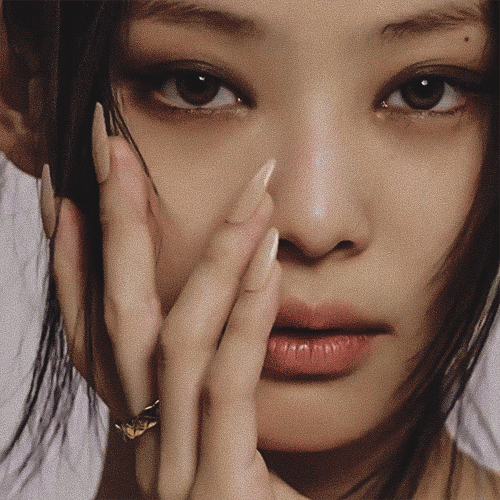 Jennie Close Up 👀