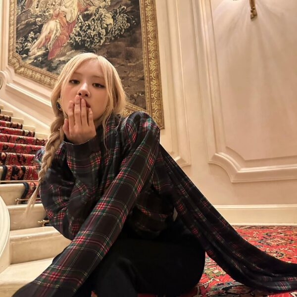 230928 Rosé IG Updates