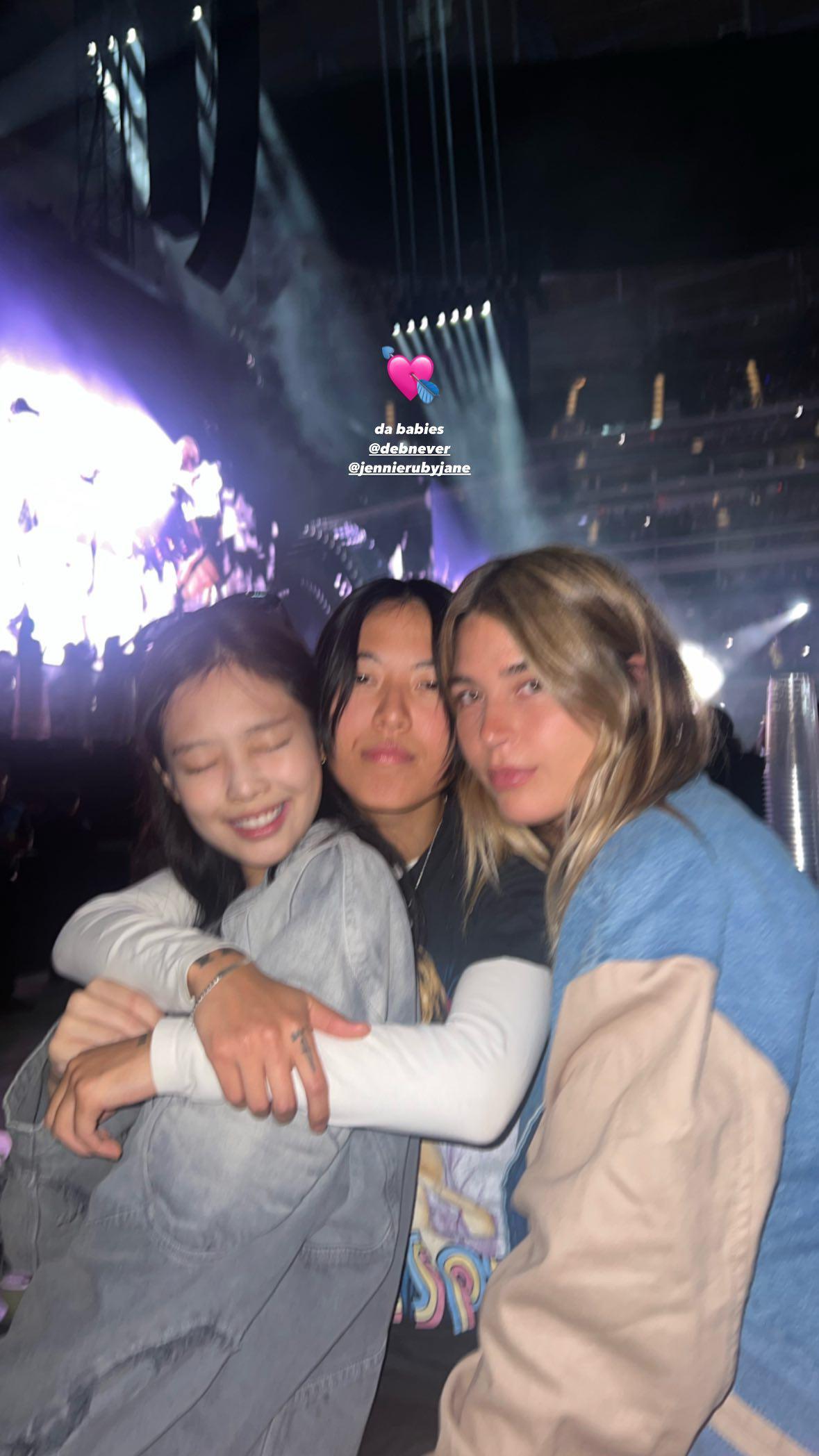 230906 taviabonetti IG Story Update w/ Jennie