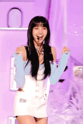 220925 Lisa