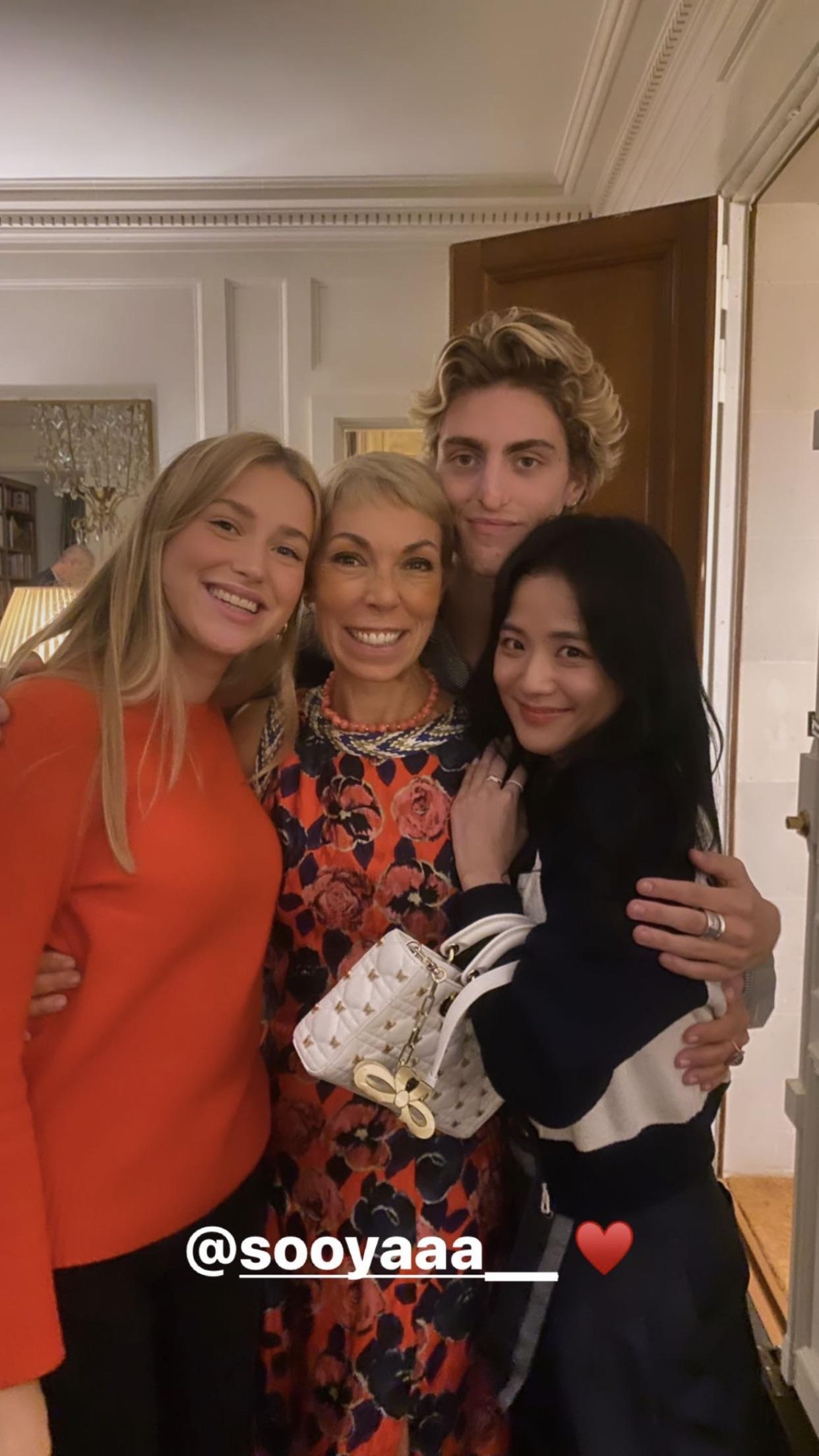 230927 virgilehenin IG Story Update w/ Jisoo